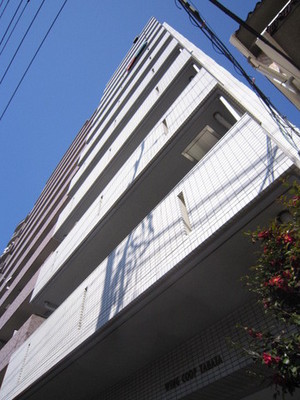 Building appearance. Yamanote Line a 9-minute walk to the "Tabata Station"