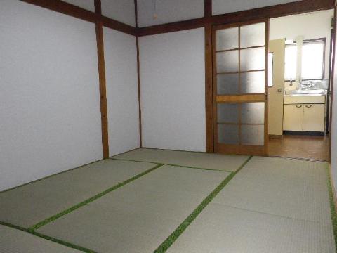 Other room space. Japanese-style room of calm atmosphere