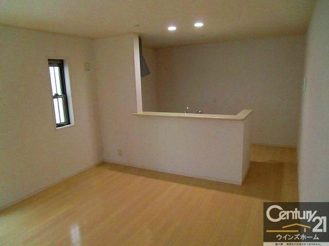 Same specifications photos (living). Example of construction