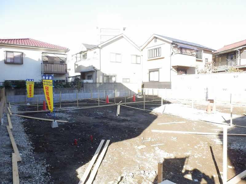 Local appearance photo. Local (12 May 2013) Shooting