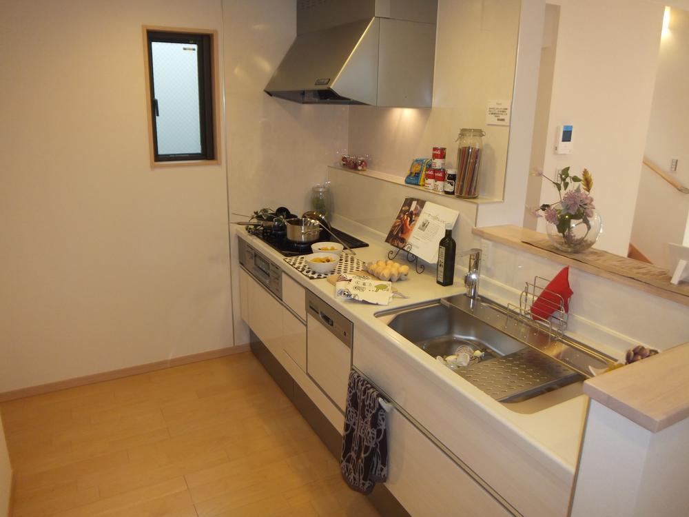 Same specifications photo (kitchen). Example of construction