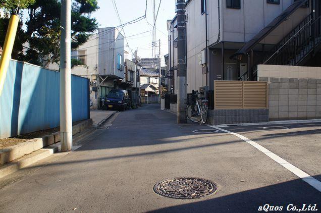 Local photos, including front road. Local (10 May 2013) Shooting