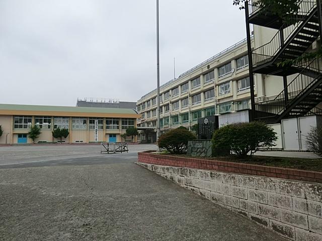 Junior high school. 576m to the North Ward Kamiya Junior High School