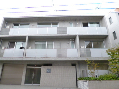 Building appearance. For further information, please contact Nichiwa Ikebukuro (D) 03-3985-2101