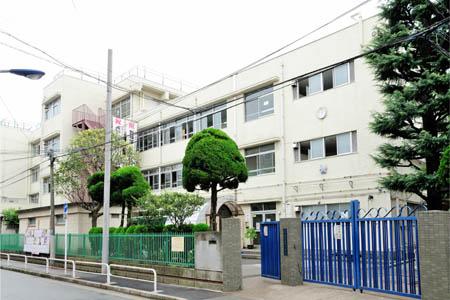 Junior high school. Kita-ku, 1000m walk about 12 minutes to stand Akabaneiwabuchi junior high school