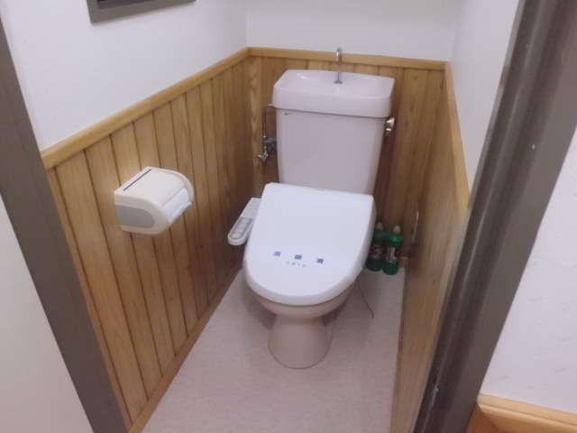 Toilet