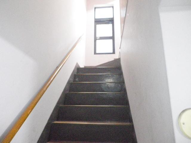 lobby. Share stairs