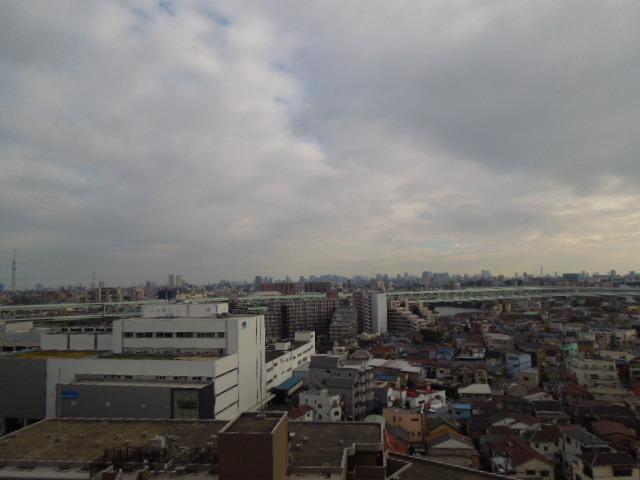 View photos from the dwelling unit. View from the balcony (September 2013) Shooting