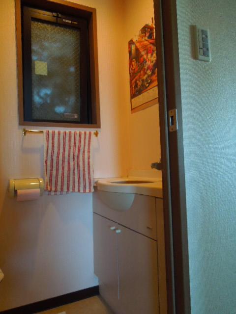 Toilet. Windows and wash-basin with toilet (12 May 2013) Shooting