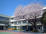 Primary school. 106m to the prince the third elementary school (elementary school)