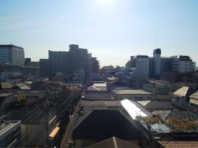 View photos from the dwelling unit. View from the balcony (December 2013) Shooting