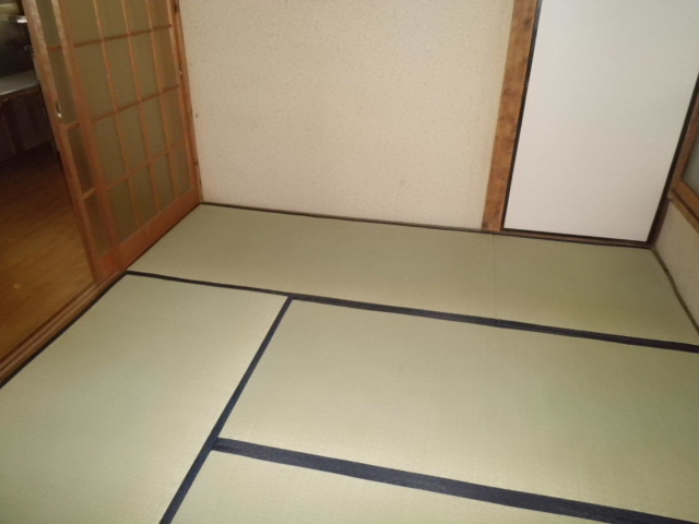 Living and room