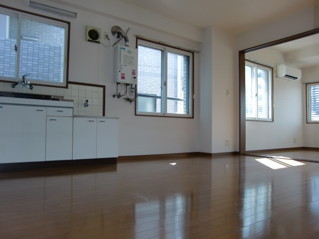 Living and room