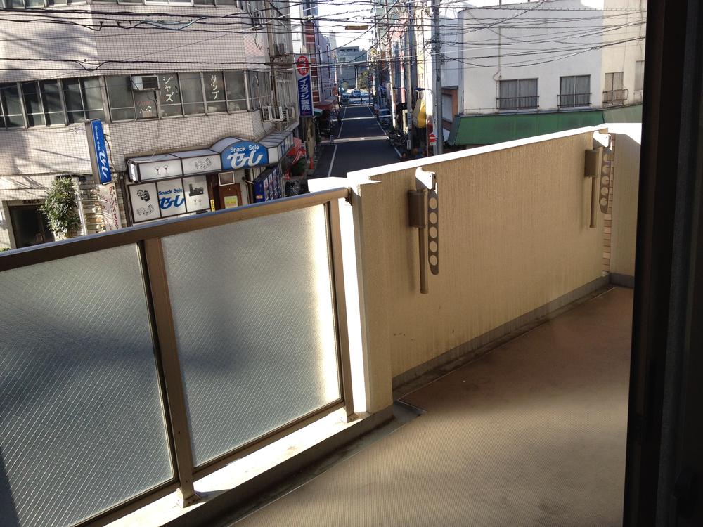 Balcony. Local (12 May 2013) Shooting