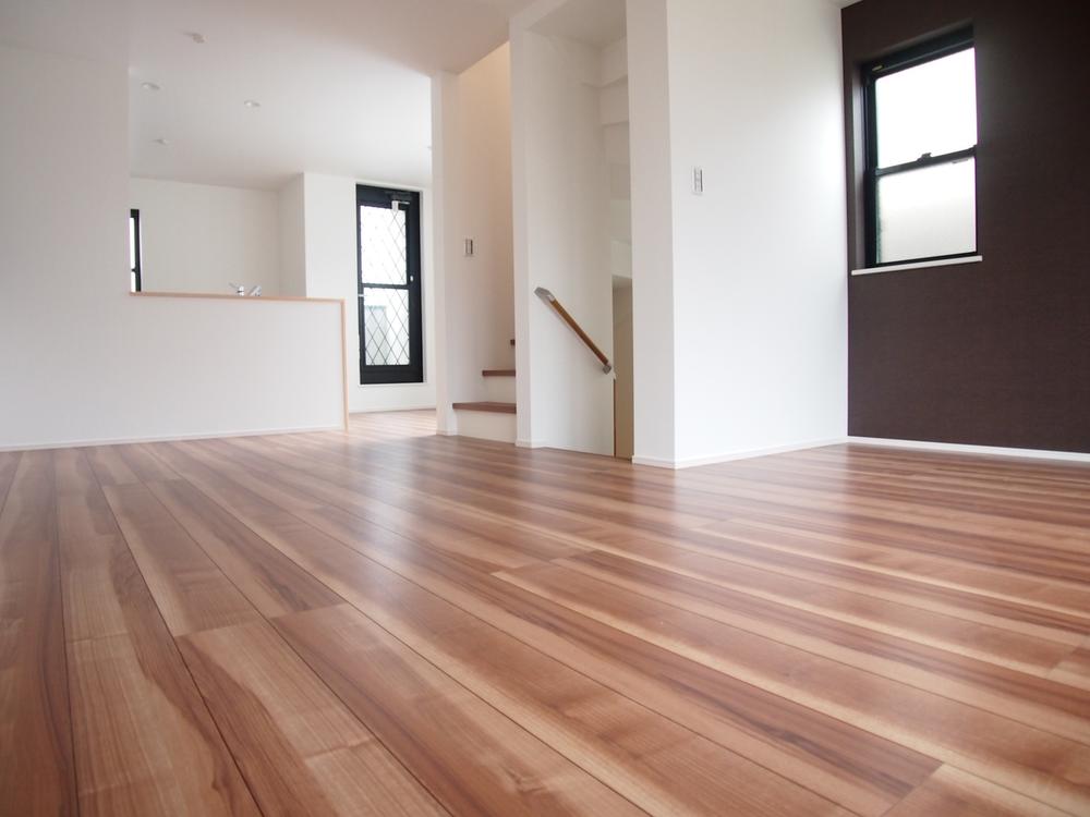 Same specifications photos (living). ( A Building) same specification