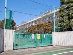 Primary school. Kita Ward Takinogawa 324m until the fifth elementary school