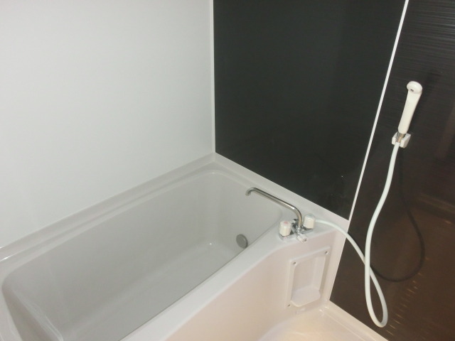 Bath. Reheating ・ Bathroom with bathroom dryer