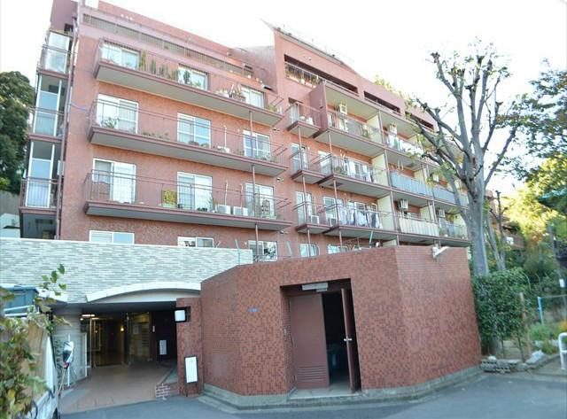 Local appearance photo. Imperial Prince of appearance