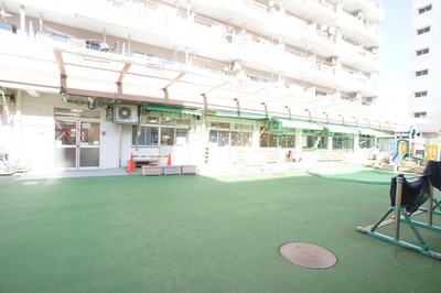 kindergarten ・ Nursery. Toyoshimakita nursery school (kindergarten ・ 246m to the nursery)