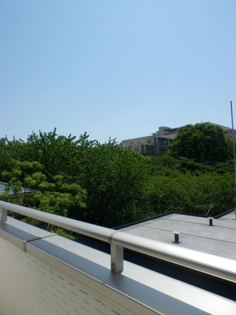 View photos from the dwelling unit.  ■ We welcome the fresh green of the season ・ Fine weather at the time of Plug is good very pleasant sunshine ■