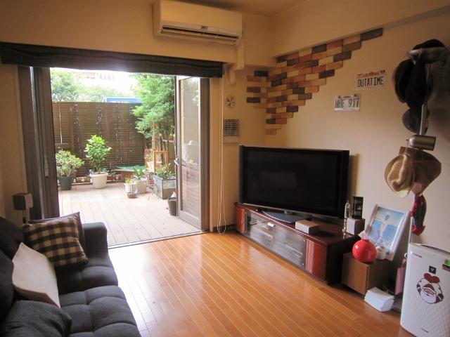 Living. A linkage living dining and open-air living