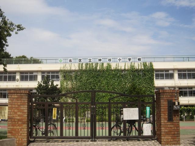 Primary school. Kamiya elementary school A 4-minute walk