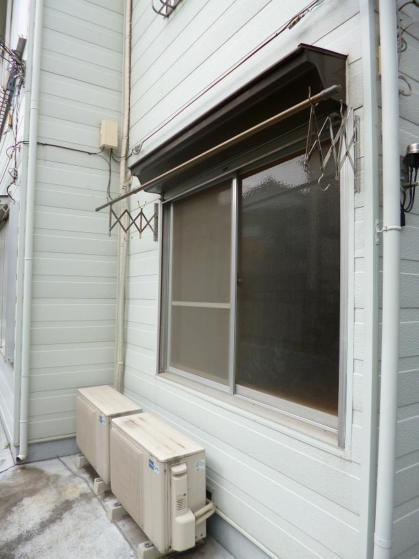 Balcony. Clothesline space