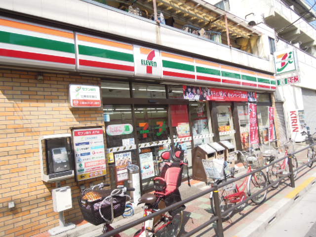Convenience store. Seven-Eleven Itabashi Hasunuma store up (convenience store) 138m