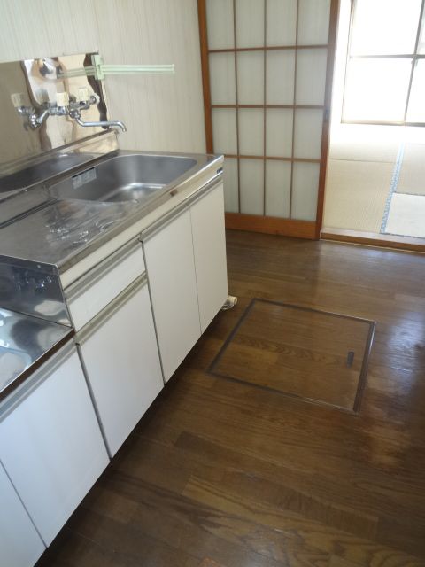 Kitchen. The kitchen space is also a clear breadth