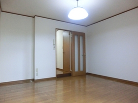 Living and room. Western-style 8 tatami flooring