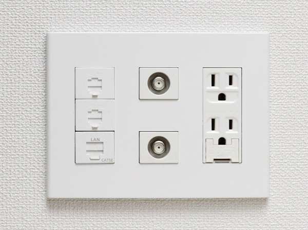 Other.  [Multi-media outlet] Power outlets, Internet outlet, Established a multi-media outlet that TV outlets will fit in one place in each room. (Same specifications)
