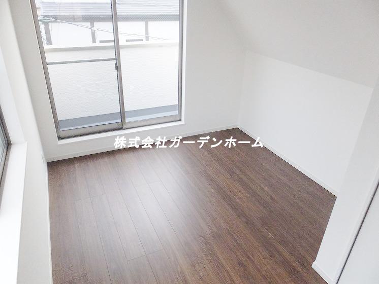 Non-living room. In Western-style calm atmosphere, 1 person you can enjoy the free time !! (C Building)