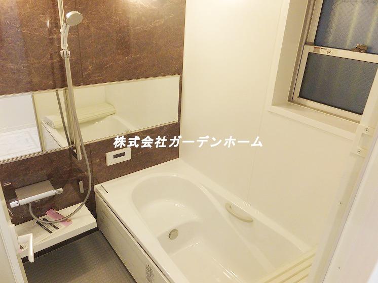 Bathroom. Mind in spacious 1 pyeong of bathroom and body refresh !! (A ・ B Building Common)
