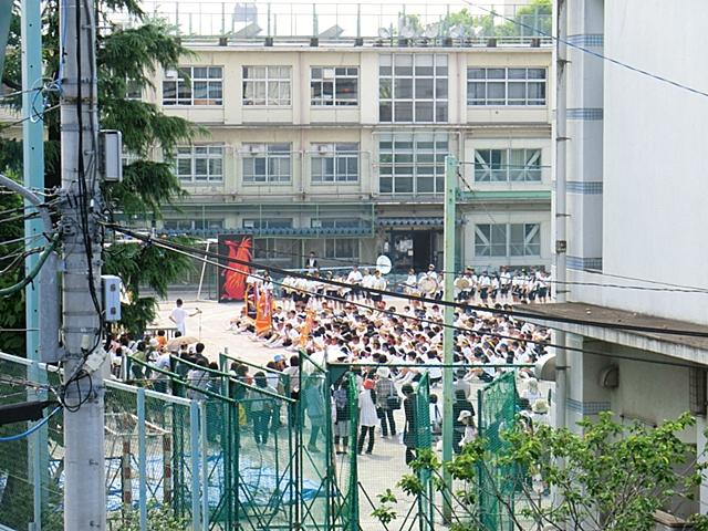 Junior high school. Inamura 650m until junior high school