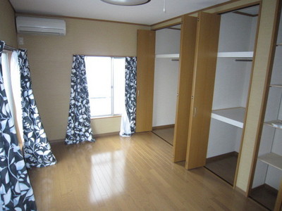 Other room space. Western-style housing two places