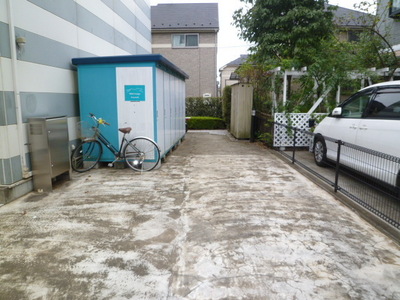 Other. 5m to bicycle parking space (Other)