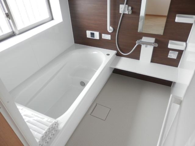 Bathroom. Indoor (10 May 2013) Shooting