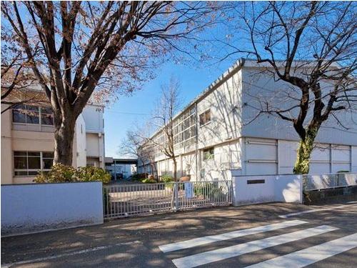 Junior high school. Kiyose 400m until the fourth junior high school