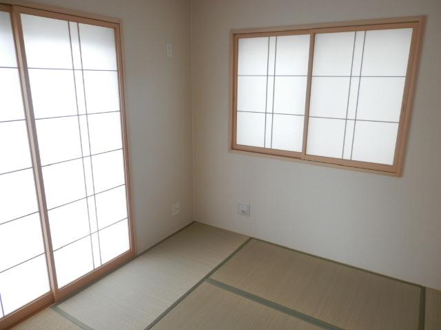 Non-living room. Indoor (10 May 2013) Shooting