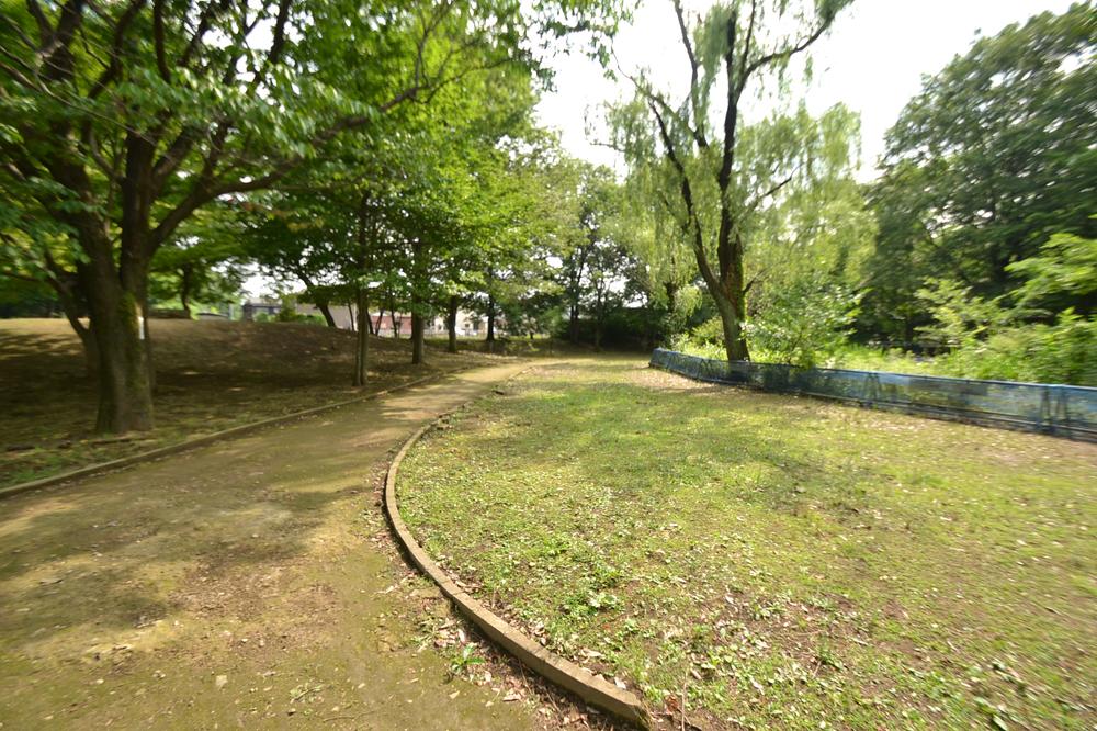 park. 400m to parkland Jinshan