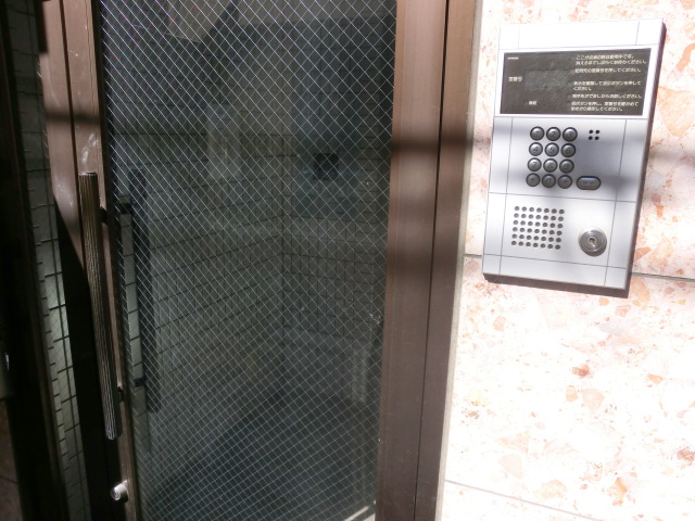 Security. ☆ auto lock ☆