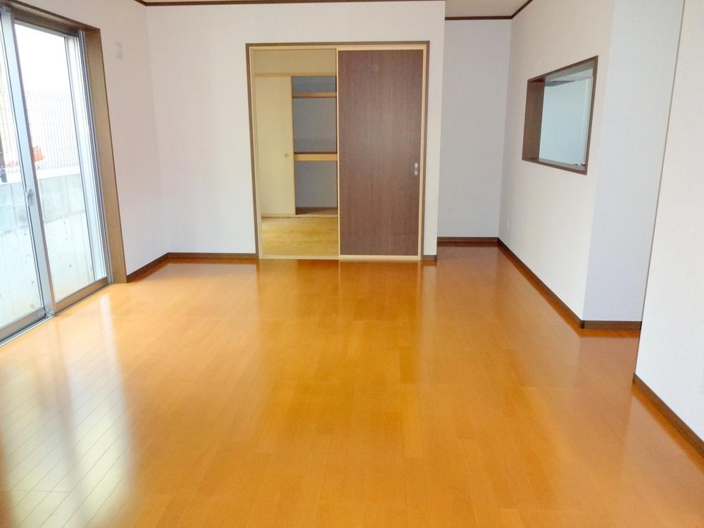 Living. Indoor (12 May 2013) Shooting