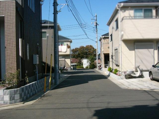 Local photos, including front road. Kiyose boarding house 1-chome east contact road situation