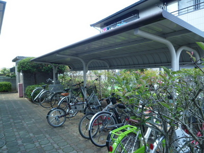 Other. 5m to bicycle parking lot (Other)