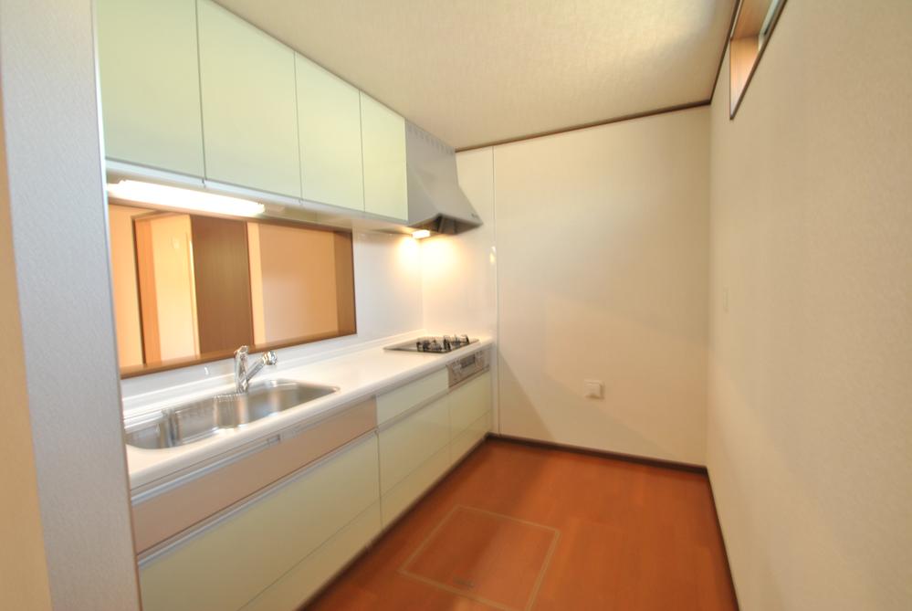 Kitchen. Indoor (12 May 2013) Shooting 8 Building