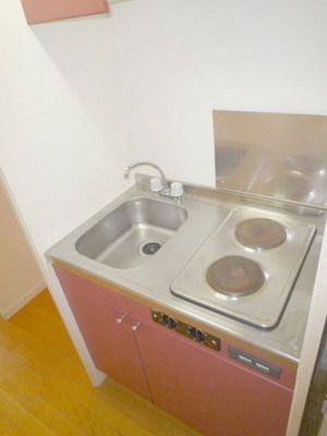 Kitchen.  ☆ Two-burner electric stove ☆