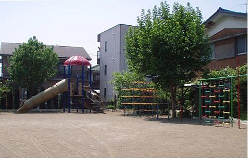 kindergarten ・ Nursery. Violet 497m to nursery minute Gardens