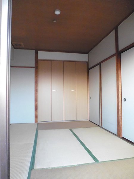 Other room space. There is housed between the closet 1 minute ☆