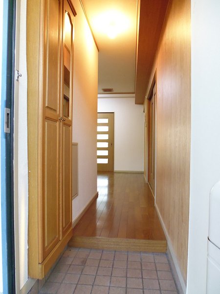 Entrance. Cupboard, There is also a top storage