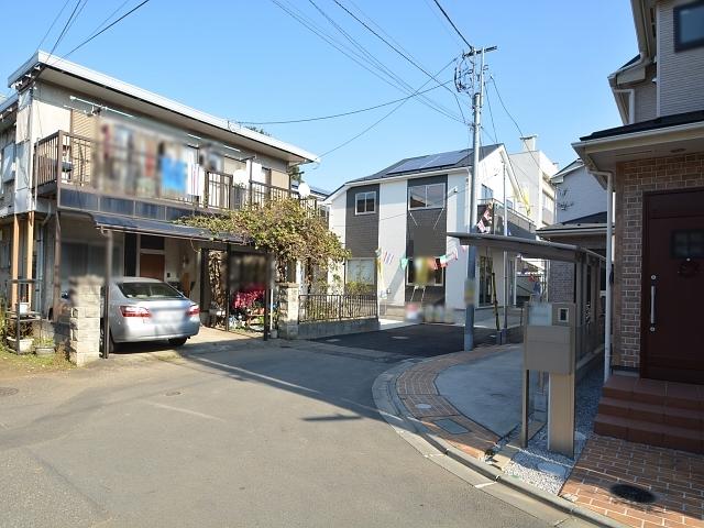 Local photos, including front road. Kiyose Umezono 2-chome, contact road situation